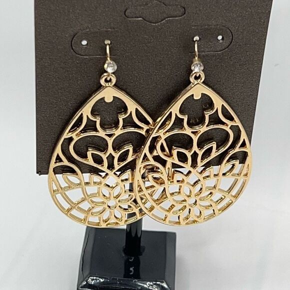 Bold Elements Earrings Gold Filigree Tear Drop Dangle - Picture 3 of 6